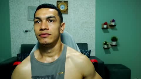 Snapshot of gilbert_marquez chatting on 01/08/25, 02:25 GILBERT online show from 01/08/25, 02:25