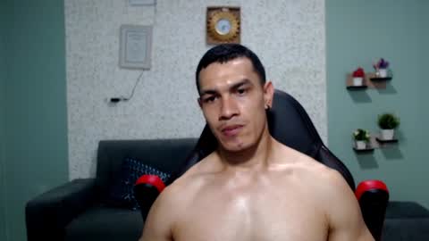 Snapshot of gilbert_marquez chatting on 01/10/25, 05:24 GILBERT online show from 01/10/25, 05:24