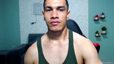 Snapshot of gilbert_marquez chatting on 01/16/25, 02:09 GILBERT online show from 01/16/25, 02:09