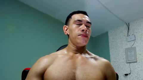 Snapshot of gilbert_marquez chatting on 01/16/25, 10:02 GILBERT online show from 01/16/25, 10:02