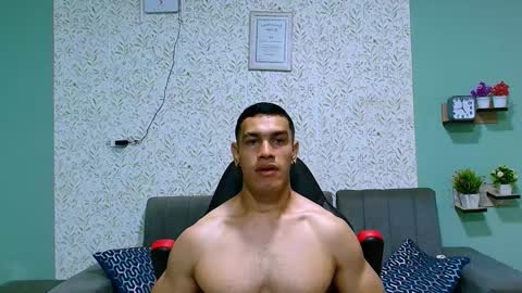 Snapshot of gilbert_marquez chatting on 02/02/25, 03:28 GILBERT online show from 02/02/25, 03:28