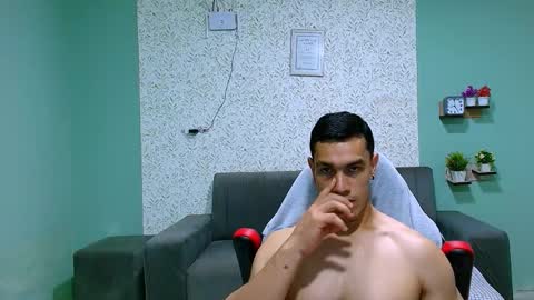 Snapshot of gilbert_marquez chatting on 02/10/25, 02:16 GILBERT online show from 02/10/25, 02:16