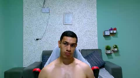 Snapshot of gilbert_marquez chatting on 02/13/25, 02:20 GILBERT online show from 02/13/25, 02:20