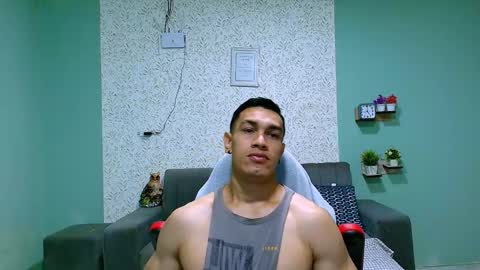 Snapshot of gilbert_marquez chatting on 02/17/25, 11:13 GILBERT online show from 02/17/25, 11:13