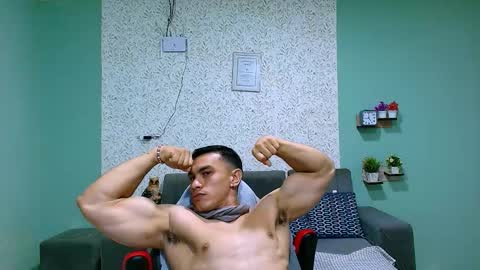 Snapshot of gilbert_marquez chatting on 02/17/25, 02:15 GILBERT online show from 02/17/25, 02:15