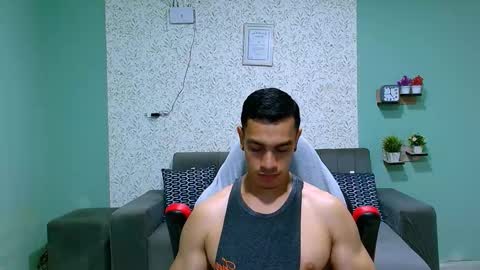 Snapshot of gilbert_marquez chatting on 02/19/25, 02:12 GILBERT online show from 02/19/25, 02:12