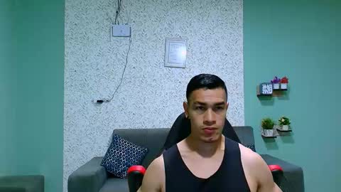 Snapshot of gilbert_marquez chatting on 02/25/25, 10:58 GILBERT online show from 02/25/25, 10:58