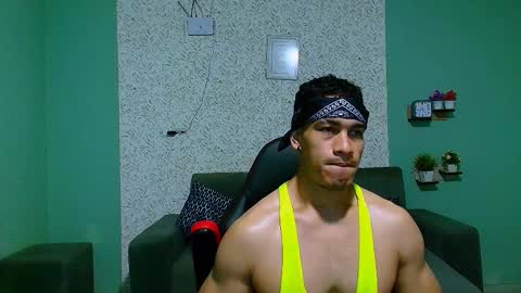 Snapshot of gilbert_marquez chatting on 02/26/25, 02:14 GILBERT online show from 02/26/25, 02:14