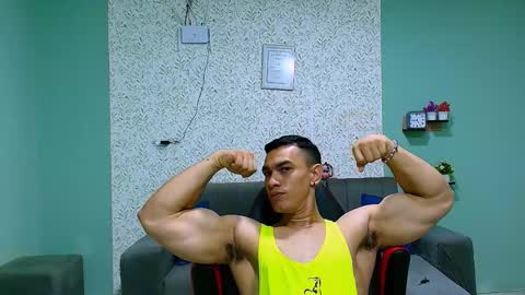 Snapshot of gilbert_marquez chatting on 03/01/25, 11:28 GILBERT online show from 03/01/25, 11:28