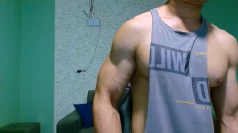 Snapshot of gilbert_marquez chatting on 03/02/25, 03:05 GILBERT online show from 03/02/25, 03:05