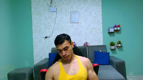 Snapshot of gilbert_marquez chatting on 03/07/25, 11:18 GILBERT online show from 03/07/25, 11:18