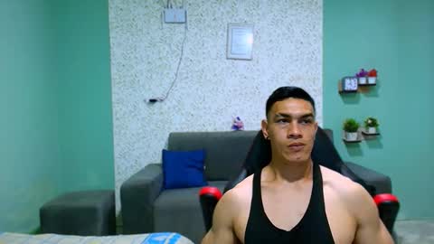 Snapshot of gilbert_marquez chatting on 03/08/25, 04:28 GILBERT online show from 03/08/25, 04:28