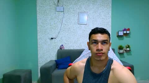 Snapshot of gilbert_marquez chatting on 03/12/25, 11:42 GILBERT online show from 03/12/25, 11:42