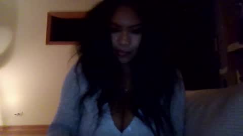 Snapshot of gildedgreen chatting on 01/19/26, 05:22 gildedgreen online show from 01/19/26, 05:22