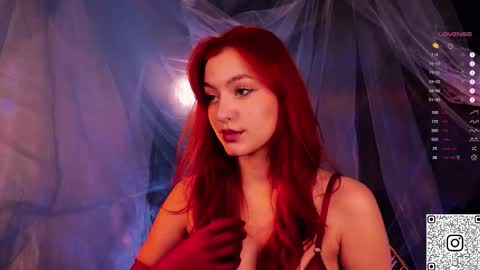 Snapshot of gildedkitten chatting on 11/25/25, 06:19 Stacy online show from 11/25/25, 06:19