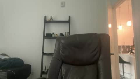 Snapshot of gildedsins1 chatting on 07/11/26, 12:57 WildBoyVibes online show from 07/11/26, 12:57