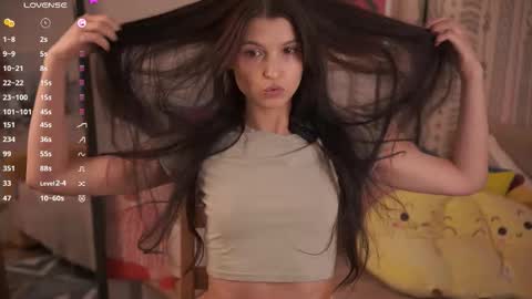 Snapshot of gimme_the_kiss chatting on 02/27/26, 08:14 Mia online show from 02/27/26, 08:14