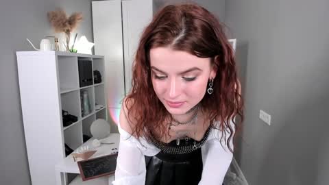 Snapshot of gin_yoon chatting on 01/30/25, 06:35 Gin online show from 01/30/25, 06:35