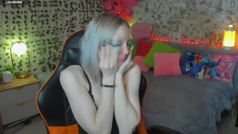 Gina online show from 05/14/26, 01:23
