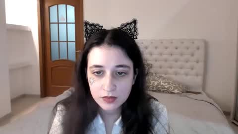 Snapshot of ginablum chatting on 12/22/24, 11:33 Kate online show from 12/22/24, 11:33