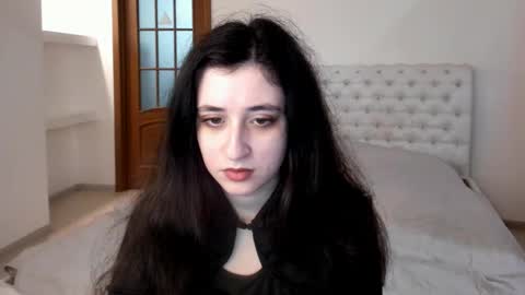 Snapshot of ginablum chatting on 01/12/25, 08:57 Kate online show from 01/12/25, 08:57