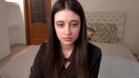 Snapshot of ginablum chatting on 02/25/25, 09:20 Kate online show from 02/25/25, 09:20