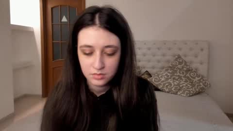 Snapshot of ginablum chatting on 03/03/25, 10:28 Kate online show from 03/03/25, 10:28