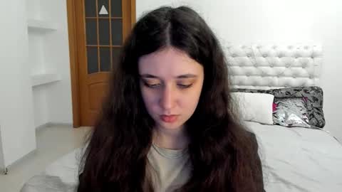 Snapshot of ginablum chatting on 10/08/25, 07:50 Kate online show from 10/08/25, 07:50