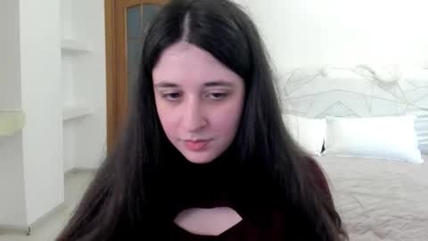 Snapshot of ginablum chatting on 05/11/26, 09:26 Kate online show from 05/11/26, 09:26