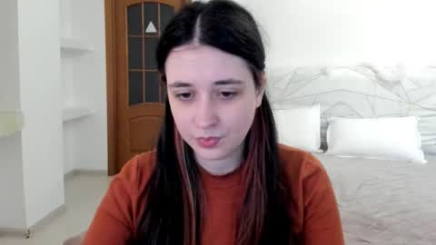 Snapshot of ginablum chatting on 05/14/26, 07:48 Kate online show from 05/14/26, 07:48
