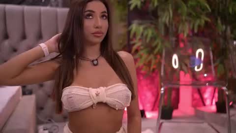 Gina online show from 06/12/26, 08:41