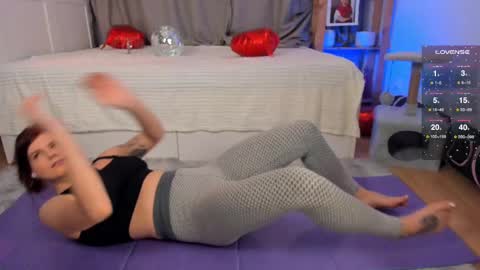 Snapshot of ginavontease chatting on 02/22/25, 01:35 Gina online show from 02/22/25, 01:35