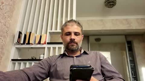 Snapshot of gindrie chatting on 11/10/25, 02:05 Gabriel online show from 11/10/25, 02:05