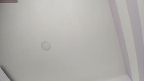 Snapshot of ginebra_ness chatting on 12/21/24, 08:07 Ginebra Ness online show from 12/21/24, 08:07