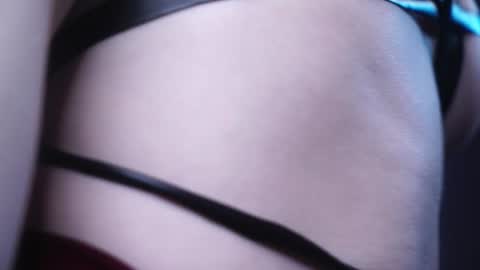        im expecting 350 thumbs up on my altar   online show from 01/13/25, 04:07