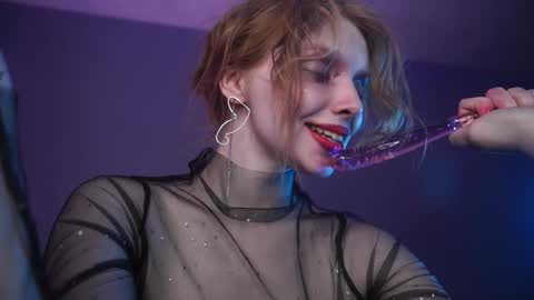        im expecting 350 thumbs up on my altar   online show from 02/03/25, 01:09