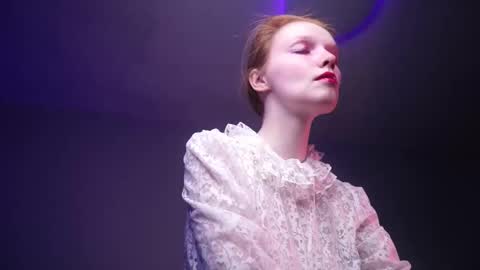        im expecting 350 thumbs up on my altar   online show from 02/17/25, 10:14