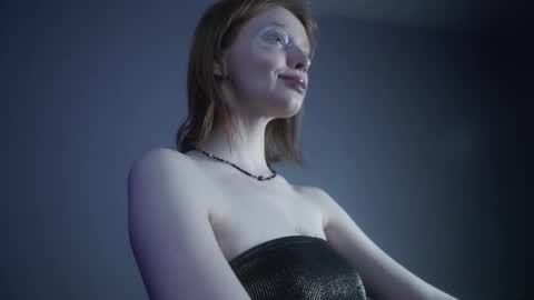        im expecting 350 thumbs up on my altar   online show from 03/05/25, 01:10