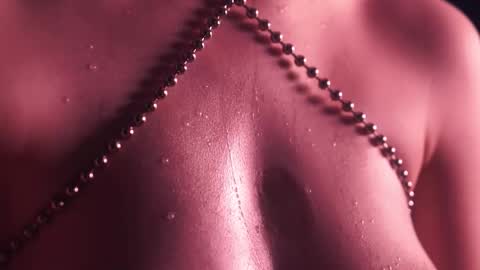        im expecting 350 thumbs up on my altar   online show from 03/07/25, 04:24