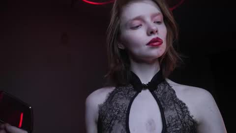        im expecting 350 thumbs up on my altar   online show from 11/10/25, 10:09