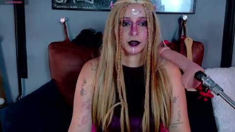 Ginger online show from 04/15/26, 07:58