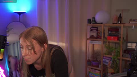 Snapshot of ginger_little chatting on 01/04/25, 04:32 ginger online show from 01/04/25, 04:32