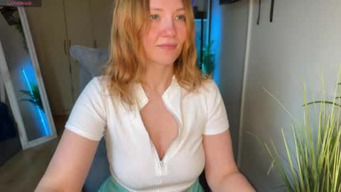 Snapshot of ginger_lure chatting on 04/15/26, 12:12 Valery online show from 04/15/26, 12:12