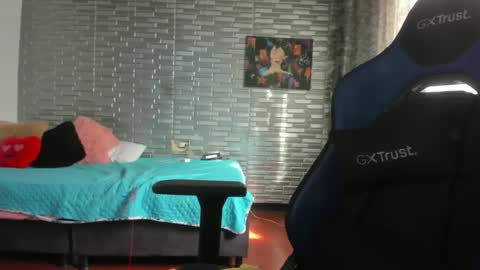 Ginger online show from 05/04/26, 08:49