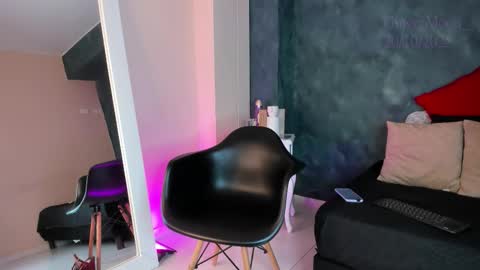 Ginger online show from 10/20/25, 07:14