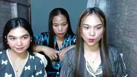 ginna2005 online show from 10/07/25, 12:13