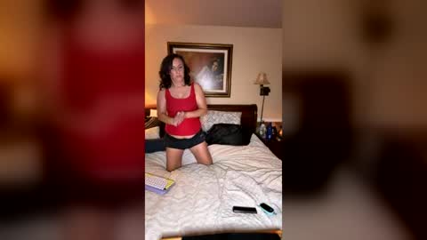 Snapshot of ginny_rose chatting on 07/18/26, 12:31 Ginny Rose online show from 07/18/26, 12:31