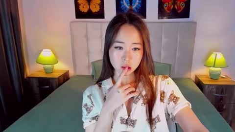 Ginny online show from 12/26/24, 02:05