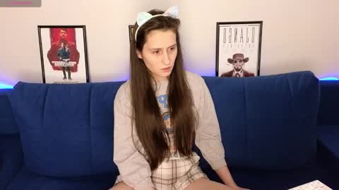 Ginnyg  online show from 12/23/24, 09:40