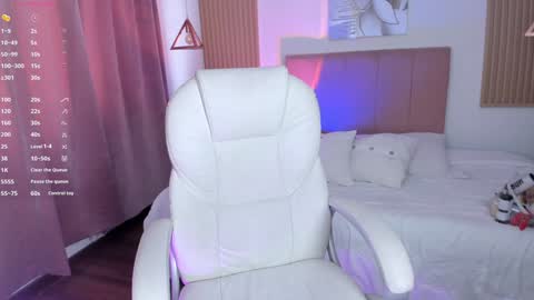 Snapshot of ginnywett chatting on 02/08/25, 02:38 Kendall online show from 02/08/25, 02:38